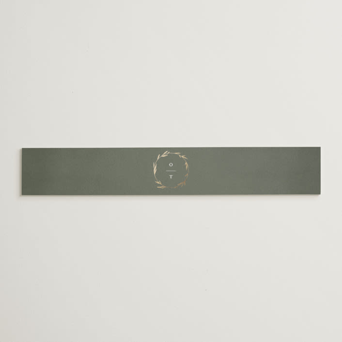 "Minimal Circle" - Belly Bands in Moss by Kelly Schmidt - Assembled with Invitation
