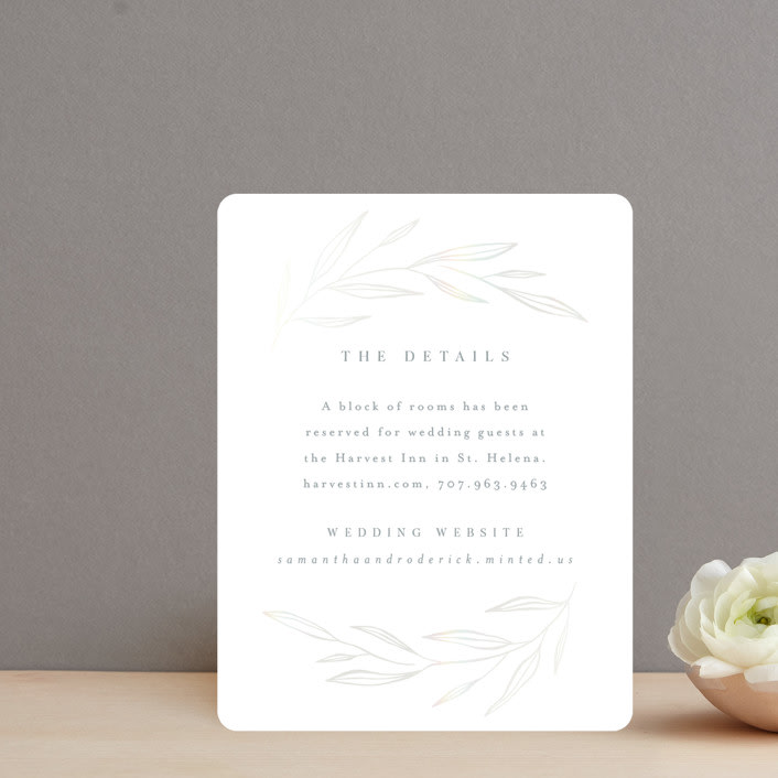 "Chic Wreath" - Gloss-Press® Direction Cards in Cloud by Kelly Schmidt - Front
