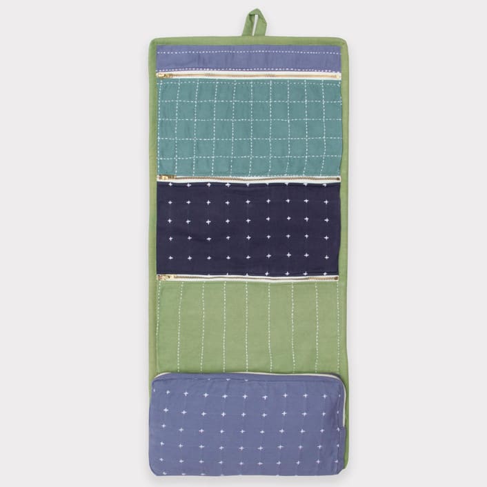 "Large Travel organizer - Spruce" - Dopp Kit in green by Anchal