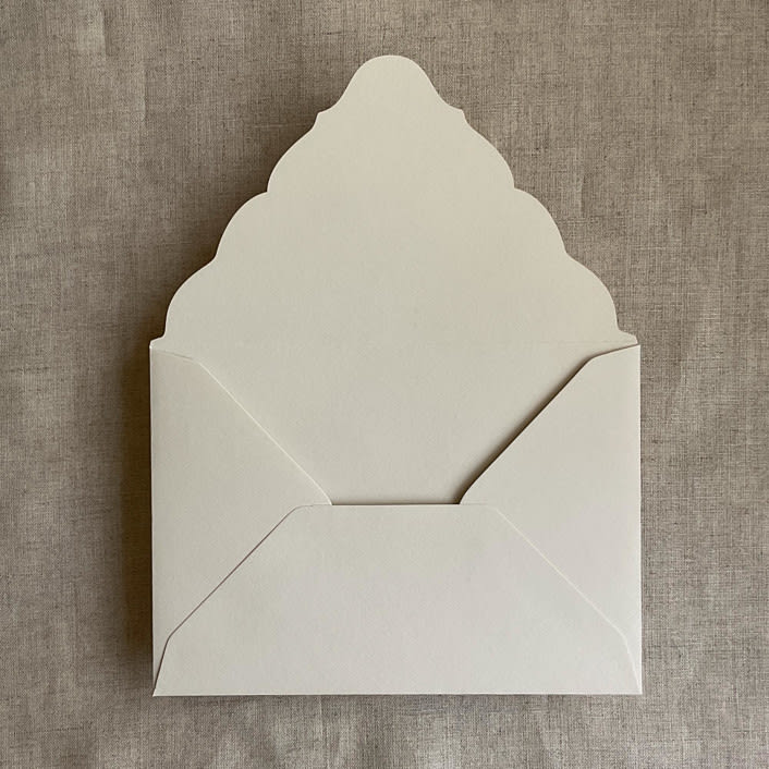 "Mist A7 Venetian  Flap Envelope | Pack of 25" - Envelopes in beige by Ivory Invitations