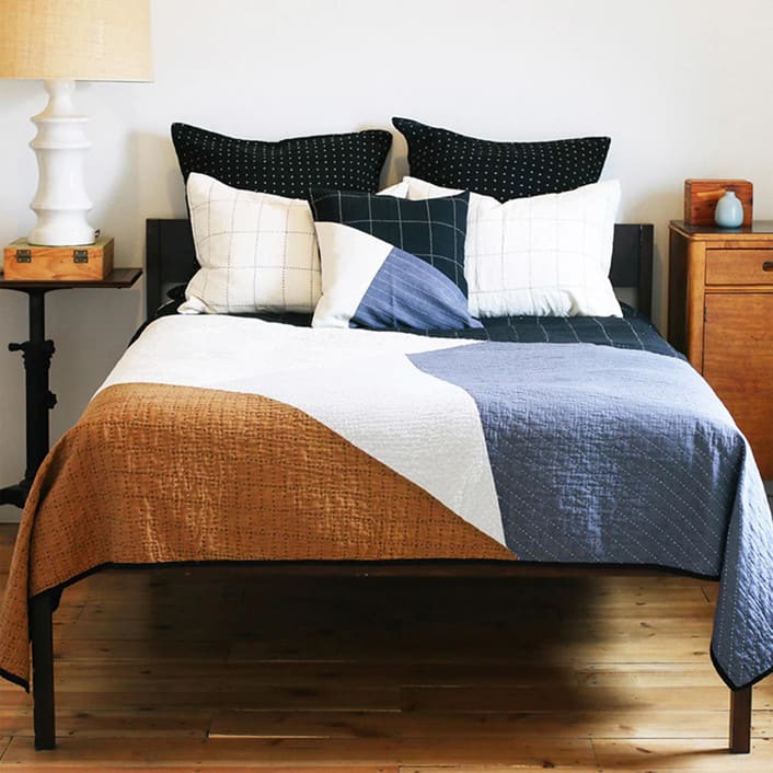 Queen Naari Quilt Bedding by Anchal