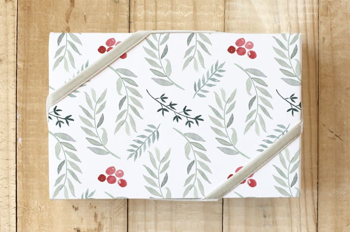 "Delicate Berries and Leaves" - Wrapping Paper in Snow by frau brandt - Front
