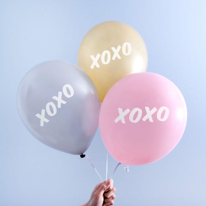 XOXO Latex Balloon by ForYourParty