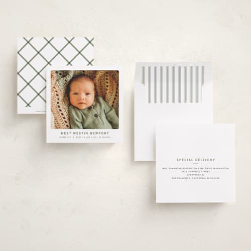 This is a daisy birth announcements with standard by Cindy Reynolds called simple snapshot printing on recycled smooth signature in standard