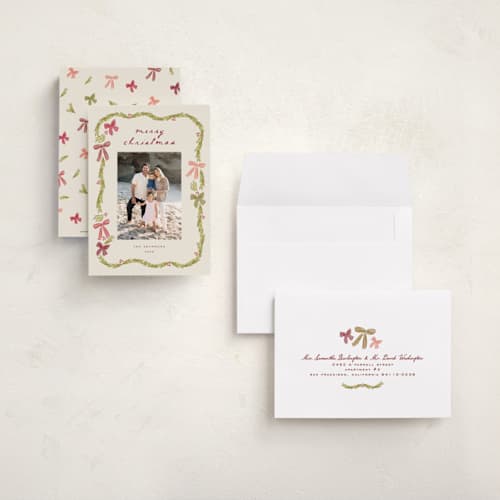 This is a mulberry petite holiday cards with standard by Sarah Rosenthal called tetbury garland printing on signature in petite
