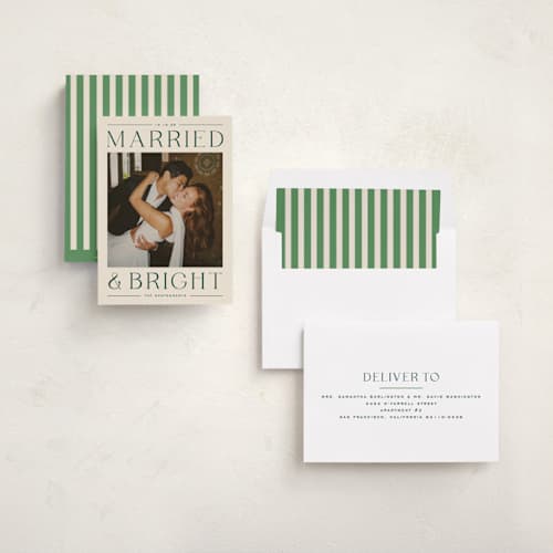 This is a evergreen holiday photo cards with standard by Ekko Studio called happy headlines printing on recycled smooth signature in standard