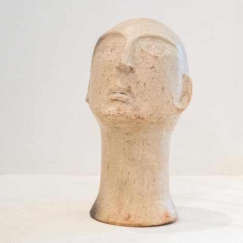 This is a beige sculpture art by Jana Mistrik called aghilas natural in standard