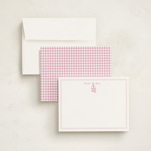 This is a tutu personalized stationery thank you cards with standard by Pinky Diamond Studio called en pointe printing on signature in 5x7