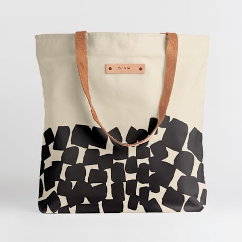 This is a ink snap totes by ThirtyOne Illustrations called fallen clutch in standard