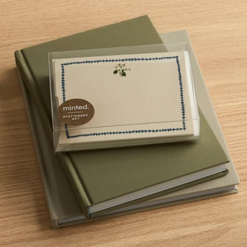 This is a kelly stationery set by Jennifer Lew called mahjong (set of 10) in standard