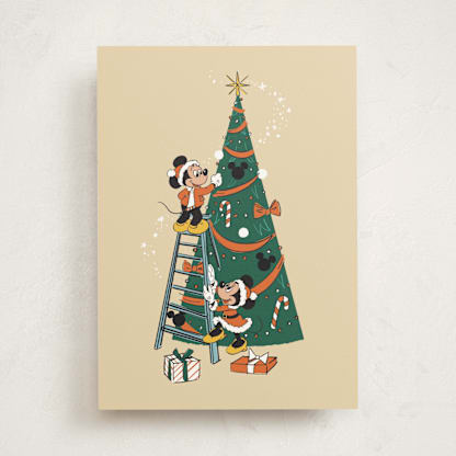 Disney's Mickey and Minnie Decorate the