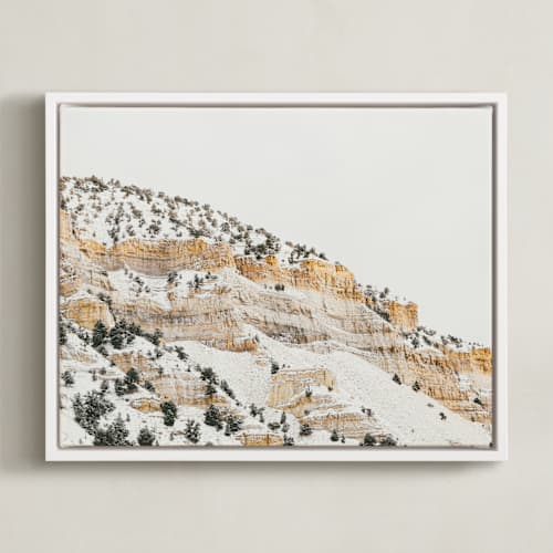 This is a snow art with standard by Kamala Nahas called aurum 3