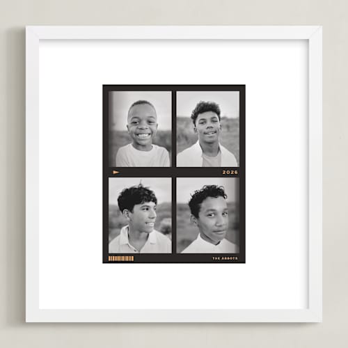 This is a noir photo art with standard by Studio Suku called passport photos