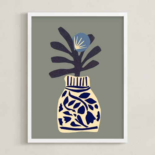 This is a pearl grey art with standard by Sonya Percival called single flower in a porcelain vase