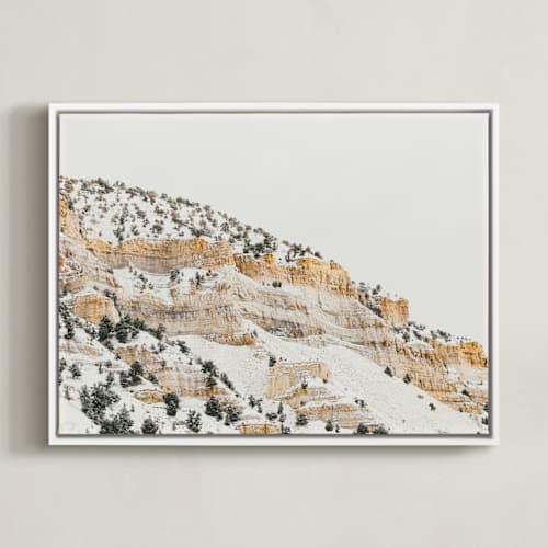 This is a snow art with standard by Kamala Nahas called aurum 3