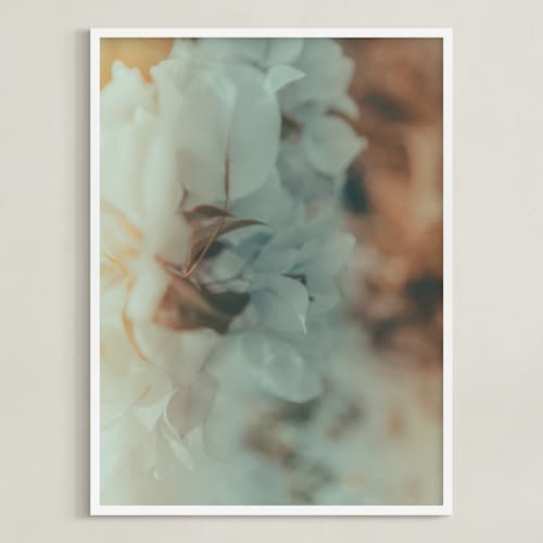 This is a golden art with standard by David Michuki called flower pop 1
