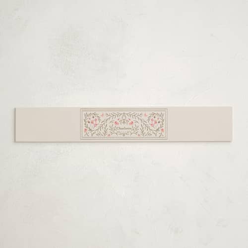 This is a versailles belly bands with standard by Claudia Orengo called victorian printing on signature text in belly band