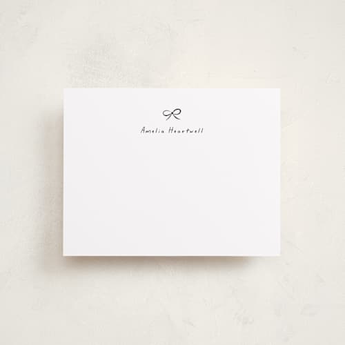 This is a noir personalized stationery thank you cards with standard by Gwen Bedat called lil bow printing on signature in 4.25x5.5