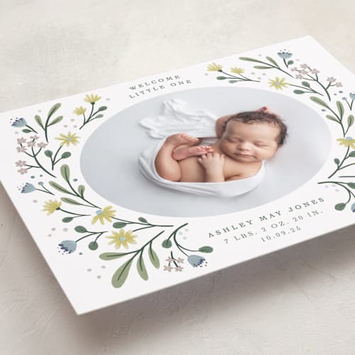 This is a daffodil birth announcements with standard by Alice Nelen called spring blooms printing on recycled smooth signature in standard