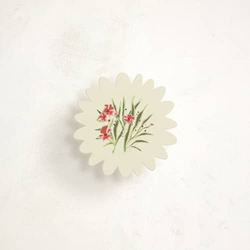 This is a ruby insert cards with standard by Lottie Aldarwish called garden gestures printing on signature in mini