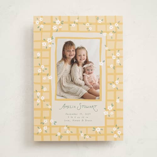 This is a daisy birth announcements with standard by Dani Lugato called garden trellis printing on recycled smooth signature in standard