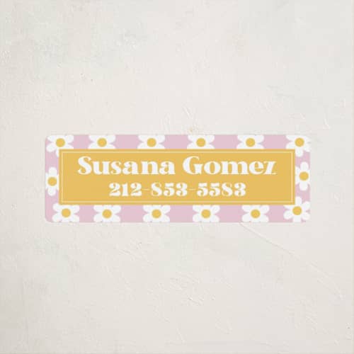 This is a daisy name labels with standard by Little Print Design called daisys printing on waterproof sticker paper in sticker