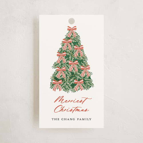 This is a safron gift tags with standard by Sherley Ferreira called oh christmas tree printing on signature in tag