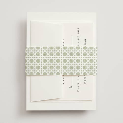 This is a garden belly bands with standard by Kelly Schmidt called summer linen printing on signature text in belly band