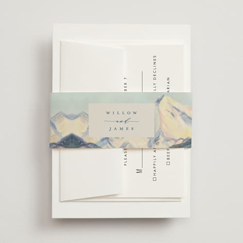 This is a summer belly bands with standard by Petra Kern called the valley printing on signature text in belly band