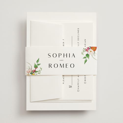 This is a daisy belly bands with standard by Susan Moyal called secret garden printing on signature text in belly band