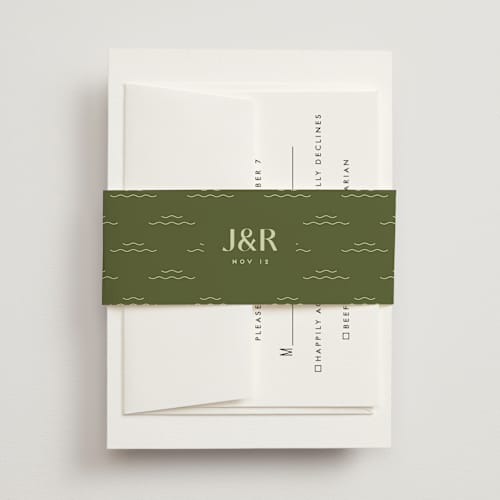 This is a kiwi belly bands with standard by Claudia Orengo called news! printing on signature text in belly band