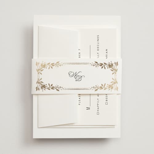 This is a diamond belly bands with foil pressed by Kate Ahn called lake como printing on signature text in belly band