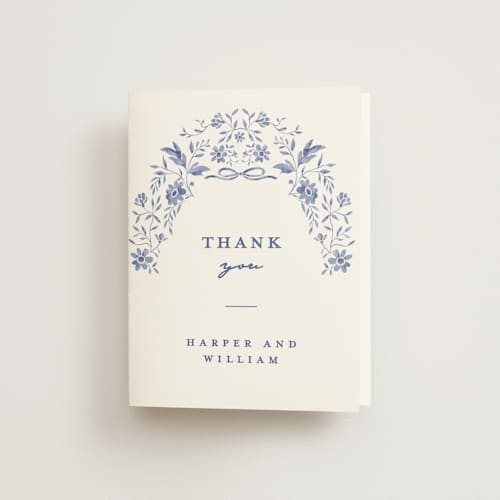 This is a blue willow wedding thank you cards with standard by Susan Zinader called daisy toile printing on strathmore in standard