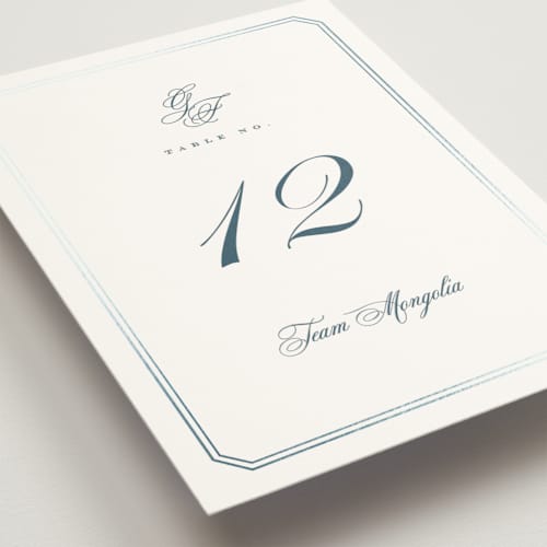 This is a pearl table numbers with foil pressed by chocomocacino called othellolagkage printing on doublethick in standard