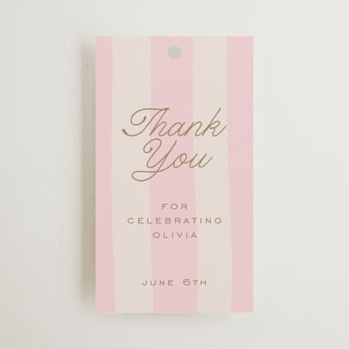 This is a rose gift tags with standard by Leia Matt called macaron box printing on signature in tag