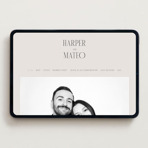This is a sandstone wedding websites by Nicole Walsh called close-up printing on digital paper in standard