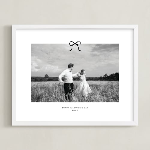 This is a noir photo art by Annie Shapiro called small bow: landscape framed photo