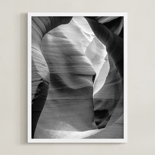 This is a black & white art by Kamala Nahas called resiste