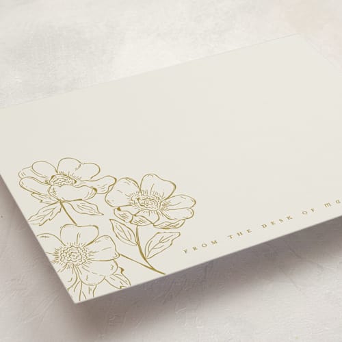 This is a sea shell personalized stationery thank you cards with standard by Vera Lim called maddie printing on signature in 5x7