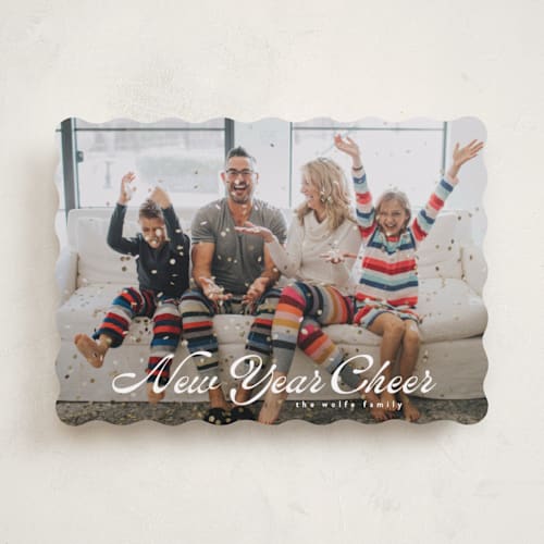 This is a snow new year photo cards with standard by Tamara Hilje called recuerdos printing on recycled smooth signature in standard