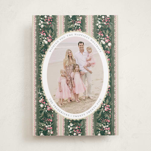 This is a gumdrop holiday photo cards with standard by Jackie Crawford called holiday garland ribbon printing on recycled smooth signature in standard
