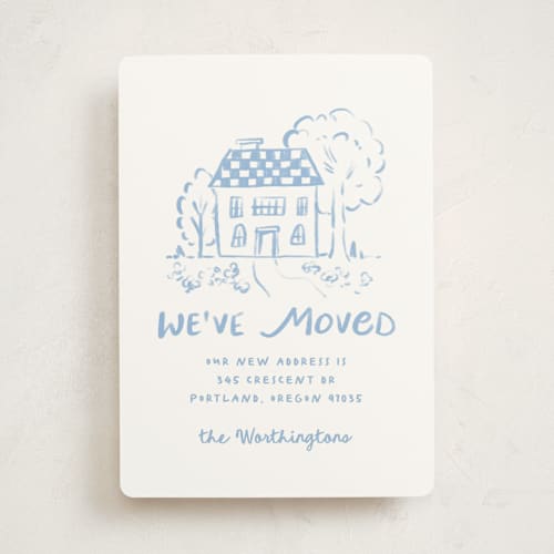 This is a sky moving announcements with standard by Creo Study called hand-drawn moving news printing on signature in standard