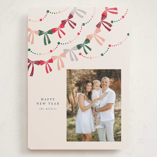This is a candied apple holiday photo cards with standard by Vivian Yiwing called bow garland printing on recycled smooth signature in grand