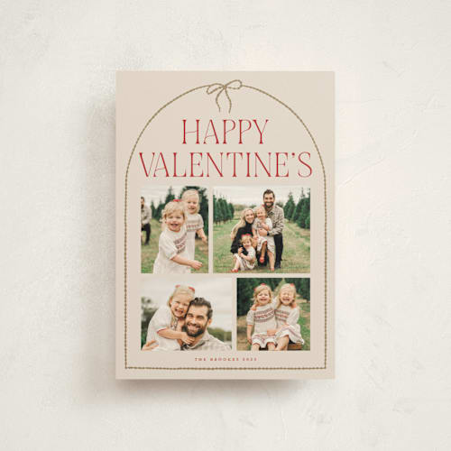 This is a pudding valentine postcards with standard by Vivian Yiwing called frame bow printing on signature in postcard