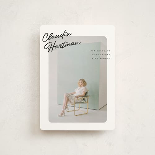 This is a snow graduation announcements with standard by Pixel and Hank called jot printing on signature in petite