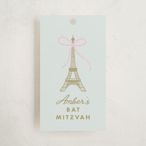 This is a menthe kids gift tags with standard by mo kelley called ooh la la printing on signature in tag