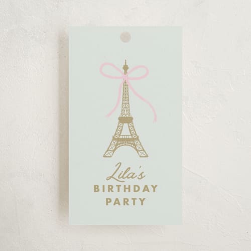 This is a menthe kids gift tags with standard by mo kelley called ooh la la printing on signature in tag