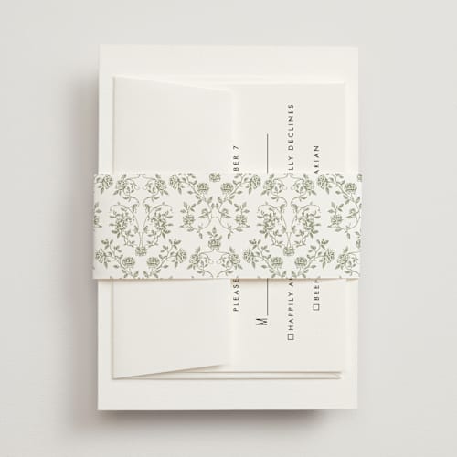 This is a forest belly bands with standard by Sherley Ferreira called vintage garden printing on signature text in belly band