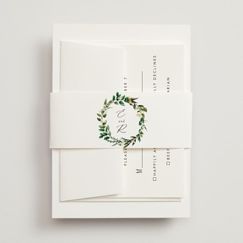 This is a porcelain belly bands with standard by Susan Moyal called fresh classic printing on signature text in belly band
