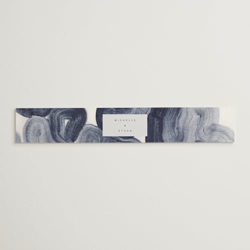 This is a ocean belly bands with standard by Sumak Studio called meanders printing on signature text in belly band